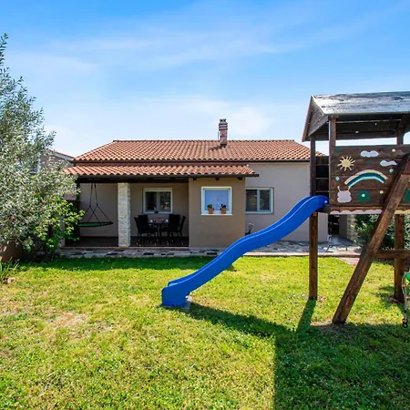 Villa Enard With Jacuzzi *